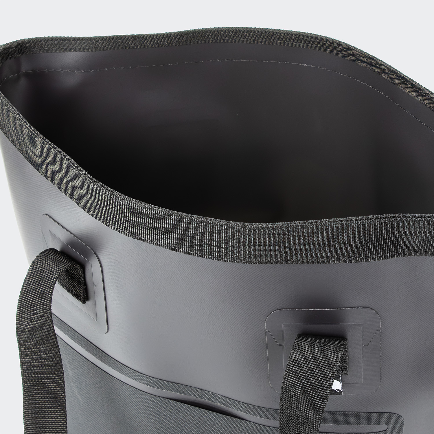 Frontier Bucket Bag
